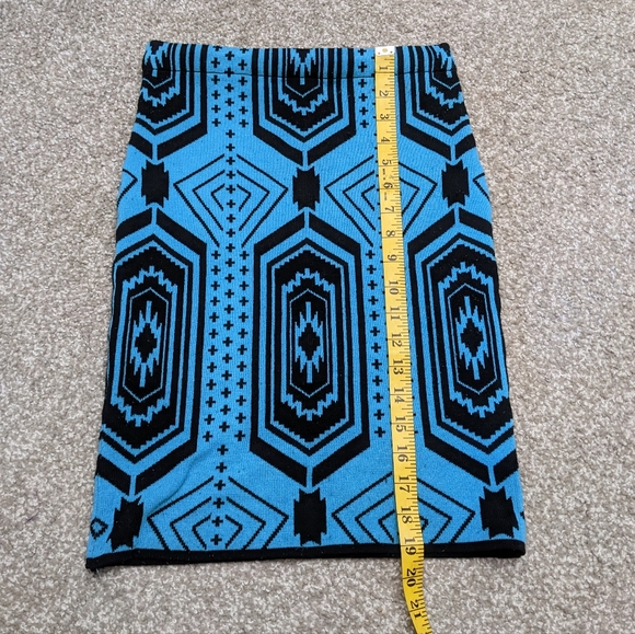 (2/$25) Cleo patterned bodycon pencil skirt blue - Picture 10 of 10